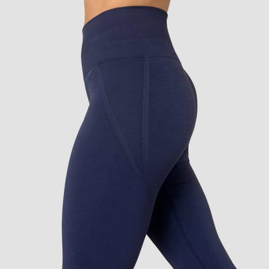 Legging bleu marine vu de profil - détail