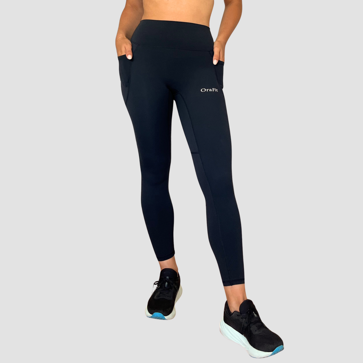 Legging noir à poche matière seconde peau