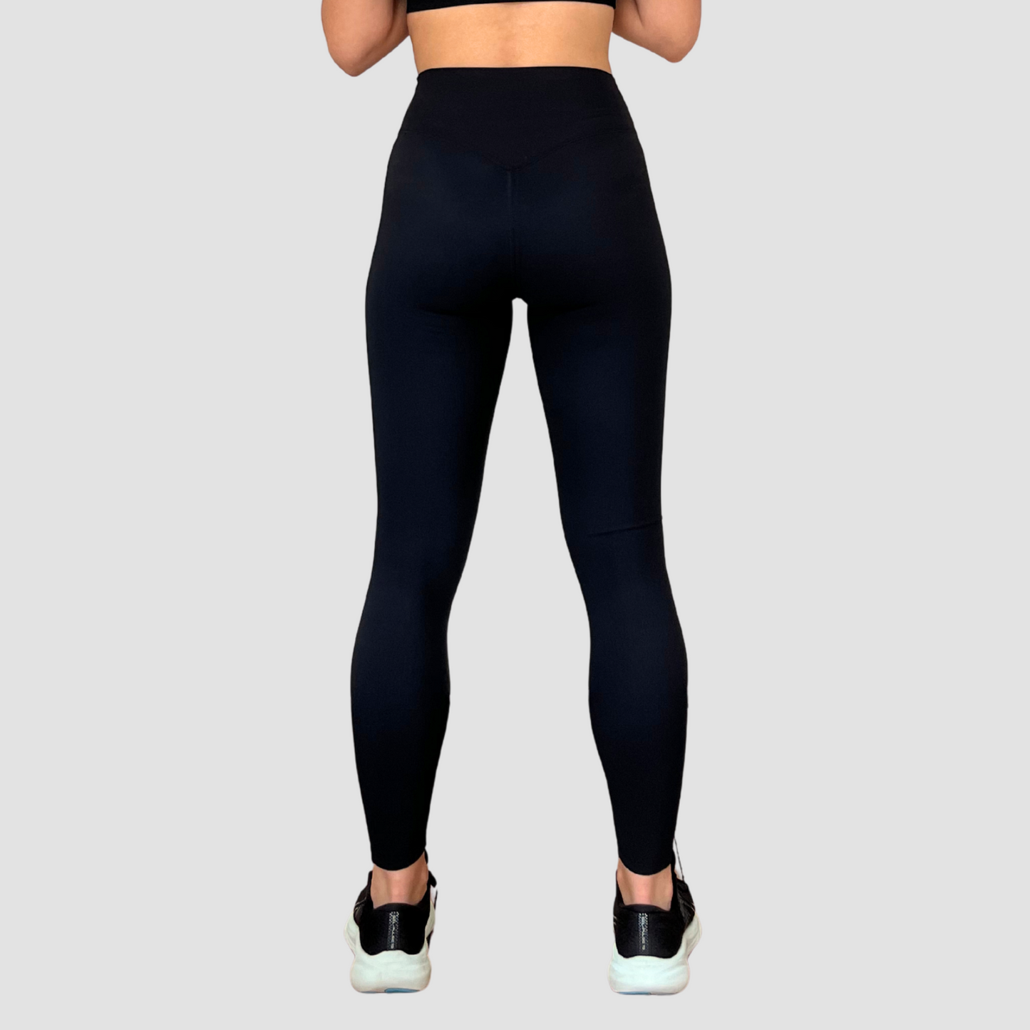 Legging Lila fin noir ceinture croisée dos