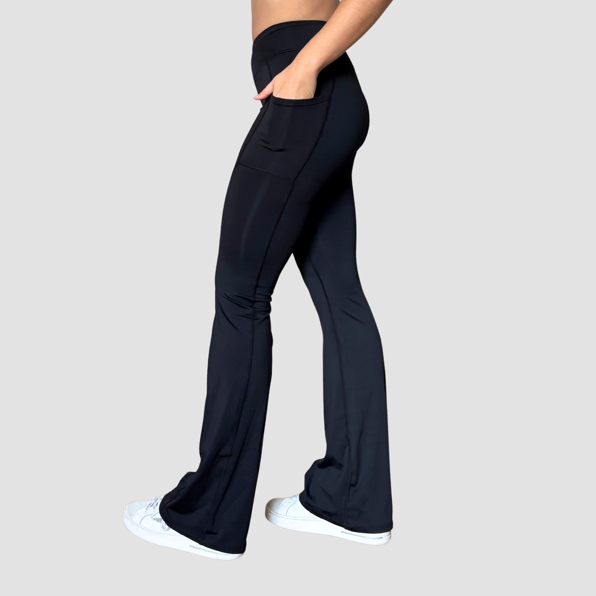 Selena - Legging évasé avec poches - Noir