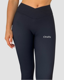 Legging Lila fin noir ceinture croisée zoom matière