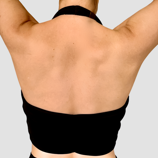 Brassière mi-longue noir dos nu et fronces vue de dos