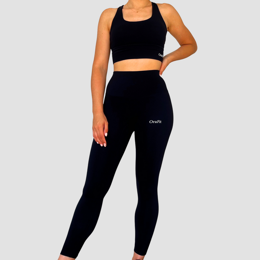 Rebecca – ensemble legging et brassière dos croisée OraFit, coloris noir vue de face