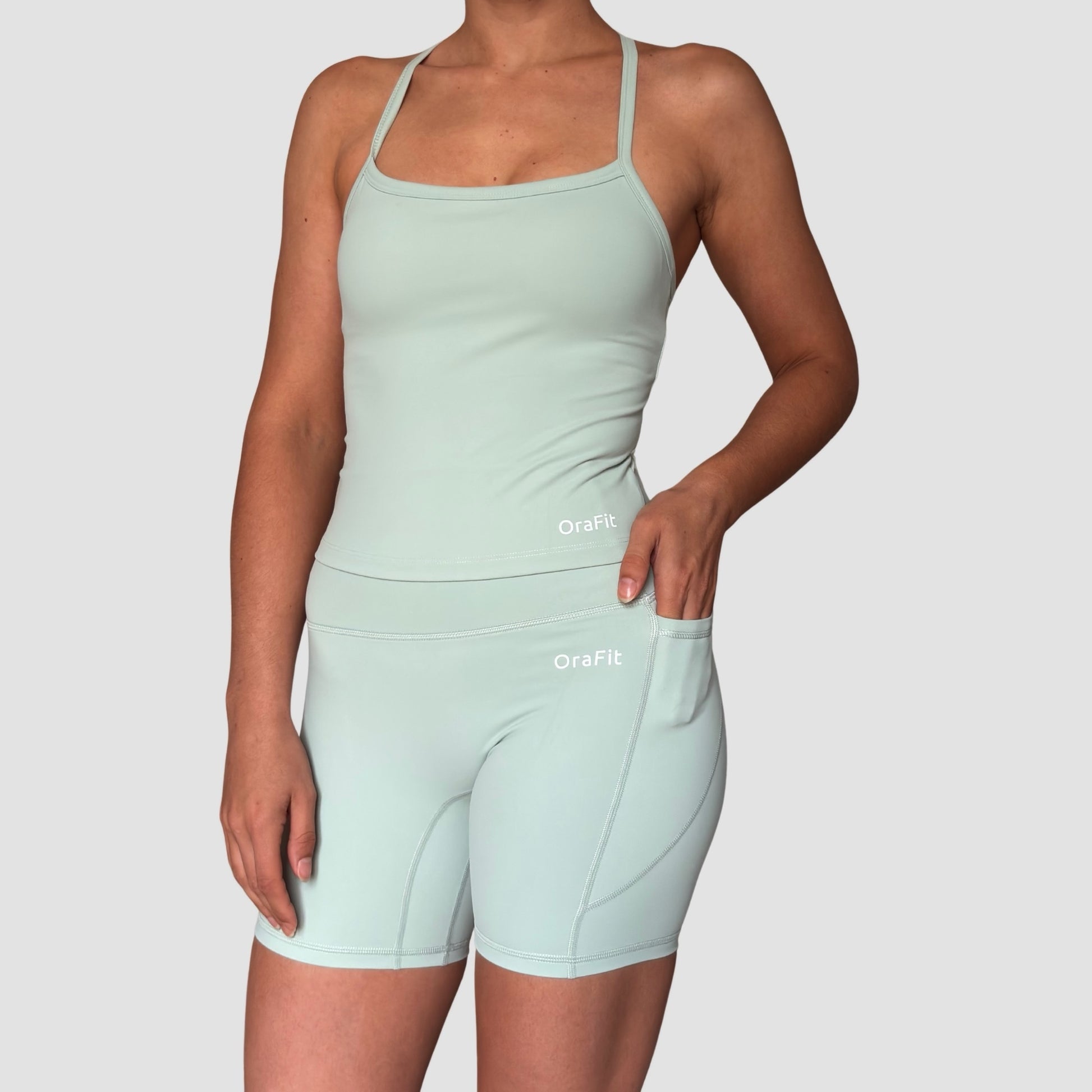 Chloé – débardeur dos nageur brassière intégrée OraFit, vue portée