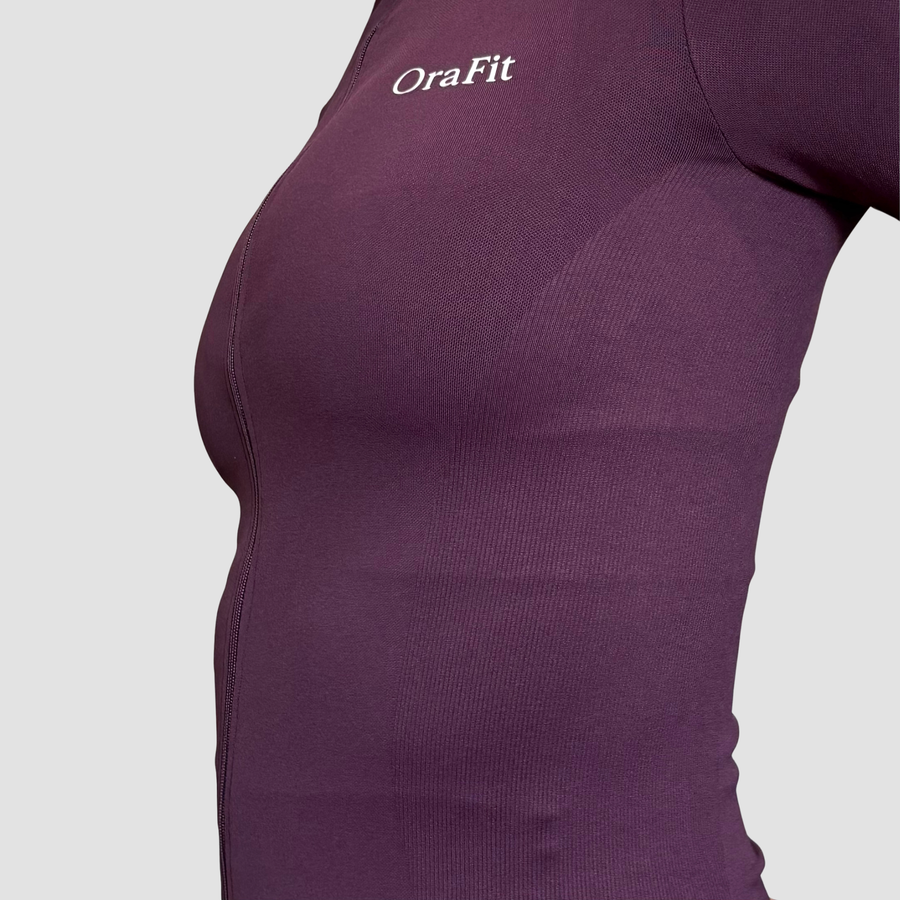 Crystal – veste cintrée OraFit, détail col et fermeture