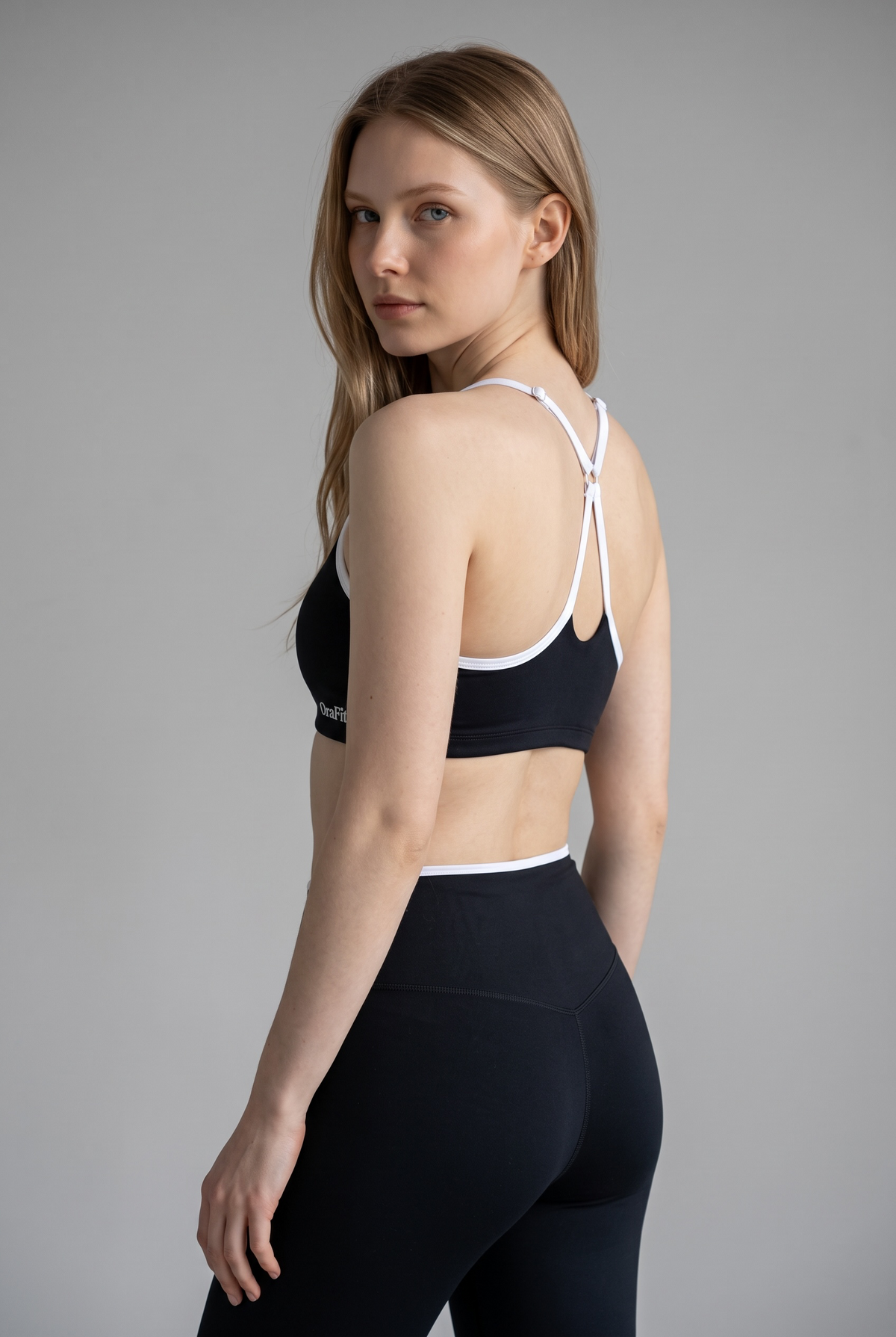 Ensemble Tina noir focus haut