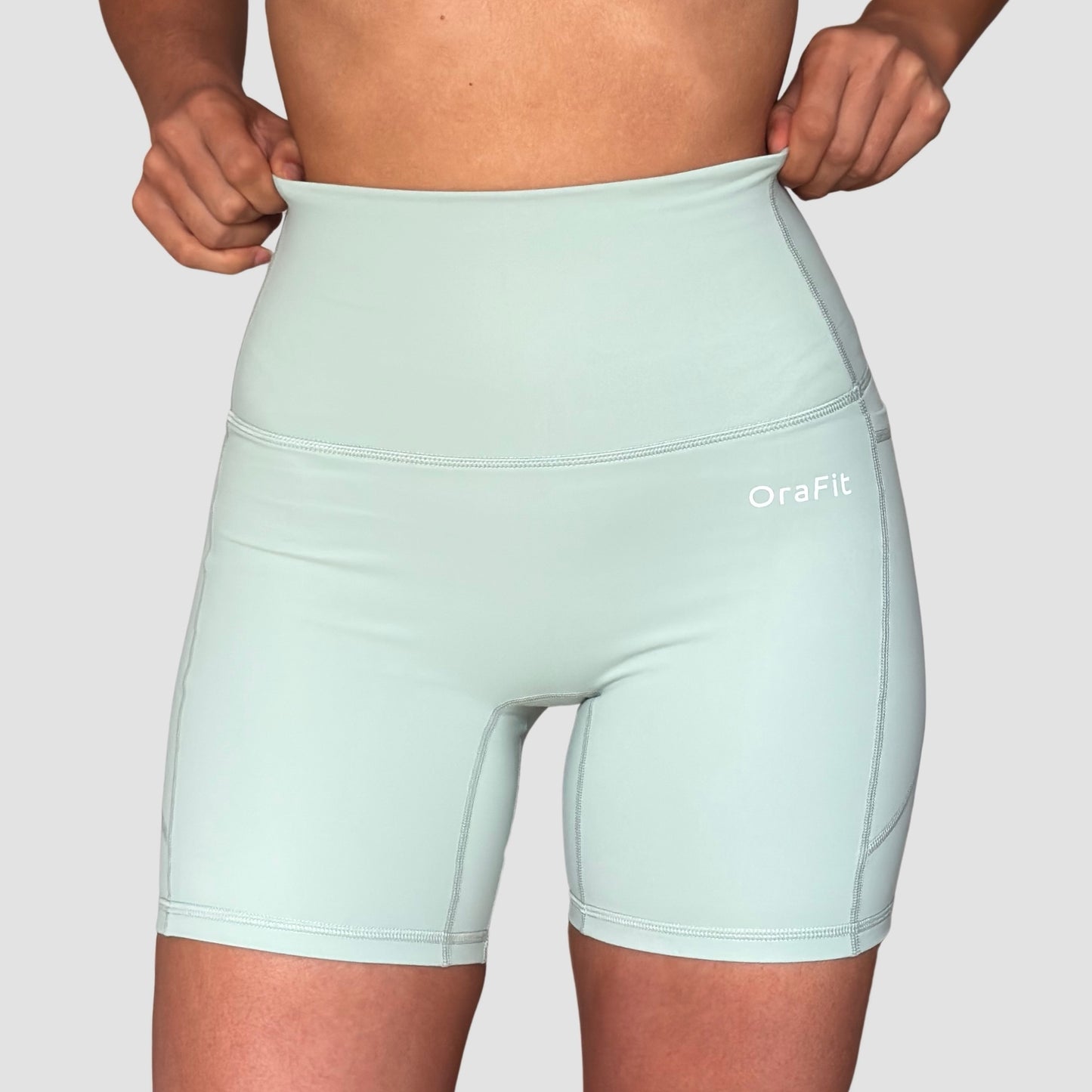Jade – short taille haute avec poches OraFit, vue de côté